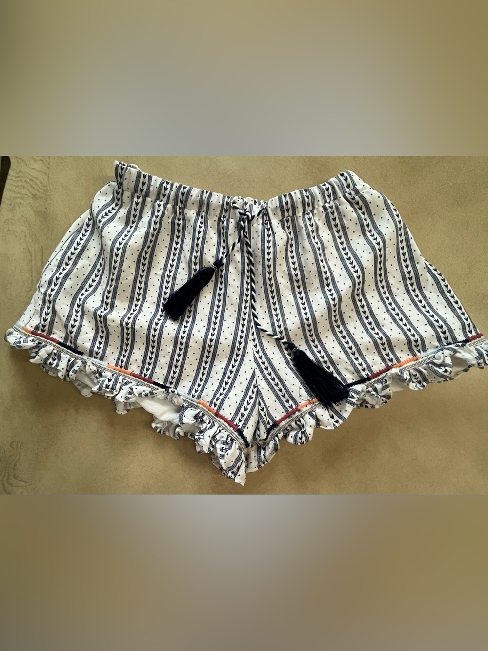Impressions Coastal Shabby Chic White & Navy Striped Ruffle Hem Shorts Sz Small